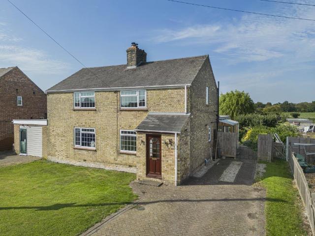House for sale in Black Horse Drove, Barway
