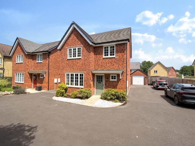 House for sale in Chippenham, Wiltshire