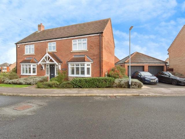 House for sale in Lower Stondon, Bedfordshire