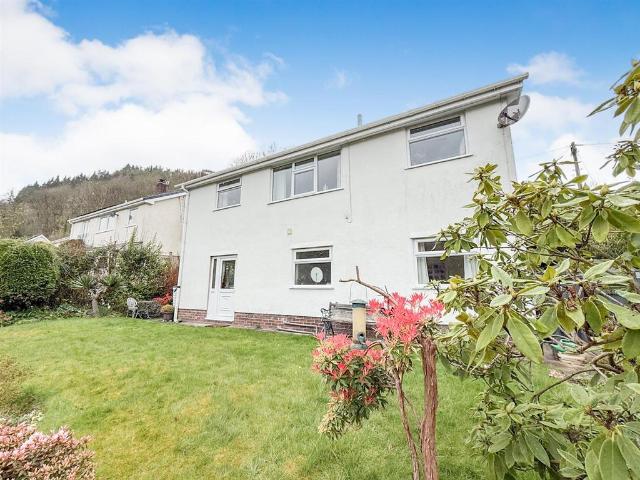 House for sale in Glyn Ceiriog, Wales