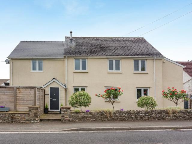 House for sale in Llangattock, Crickhowell