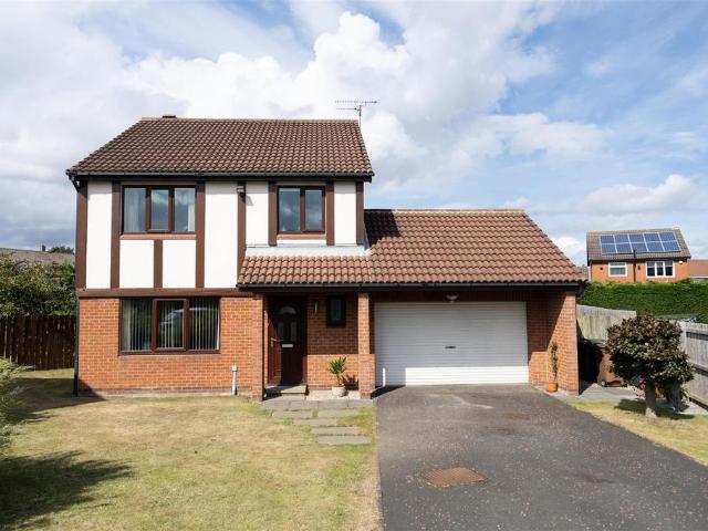 House for sale in New York, North Tyneside