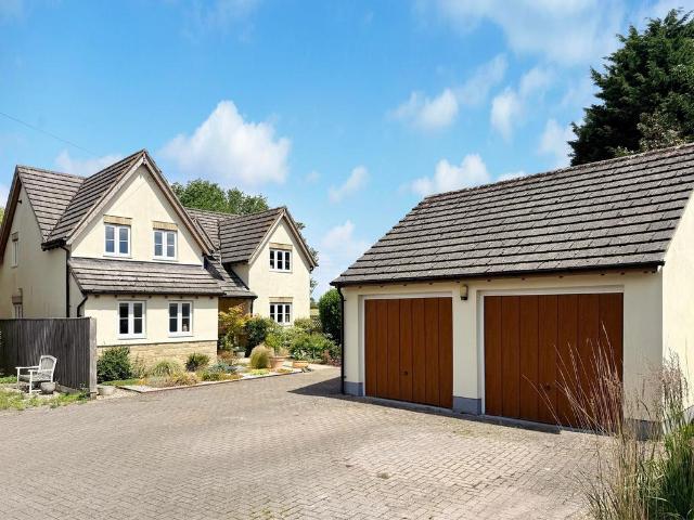 House for sale in Great Coxwell, Dromore