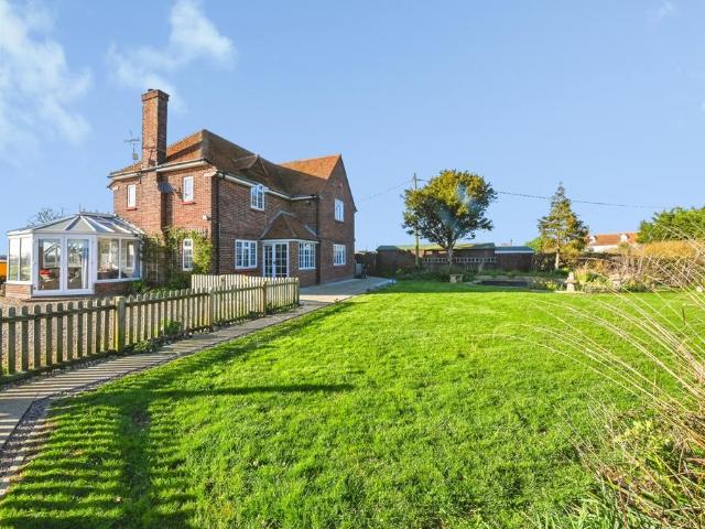 House for sale in Holland-on-Sea, Dale Hill