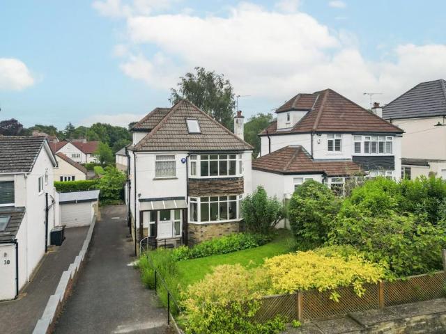 House for sale in Roundhay, West Yorkshire