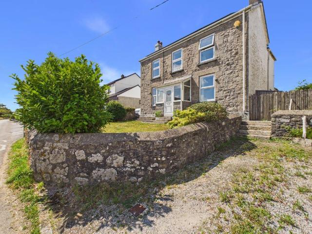 House for sale in Mount Ambrose, Cornwall