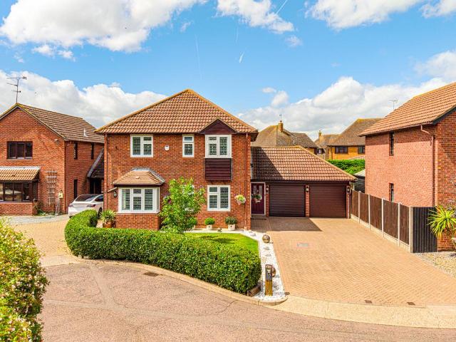 House for sale in North Shoebury, Alton Barnes
