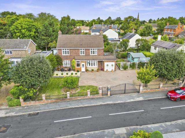 House for sale in Huntingdon, Cambridgeshire