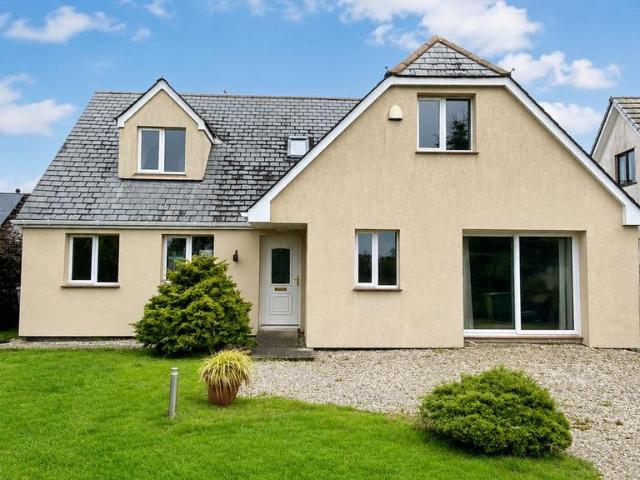 House for sale in Foxhole, Cornwall