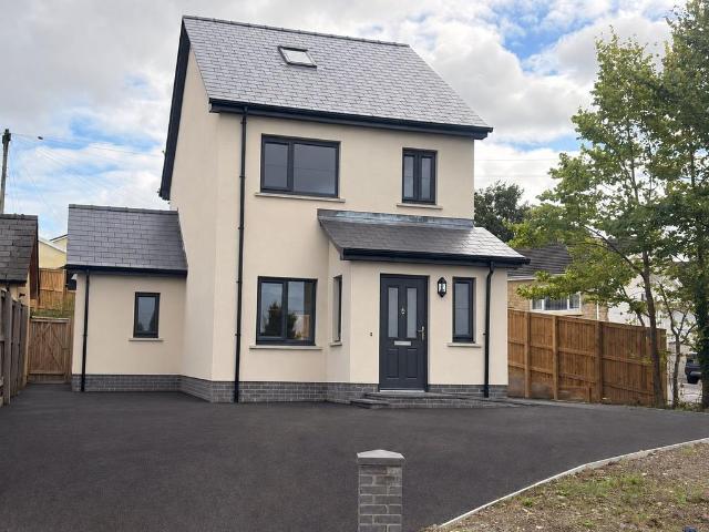 House for sale in Llangynnwr, Carmarthen