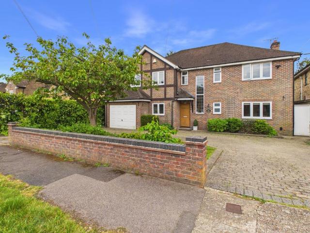 House for sale in Gerrards Cross, Denham