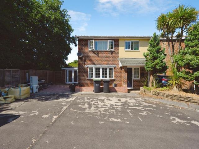 House for sale in Woodcot, Middlecroft