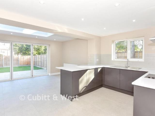 House for sale in Crookhorn, Spring Vale
