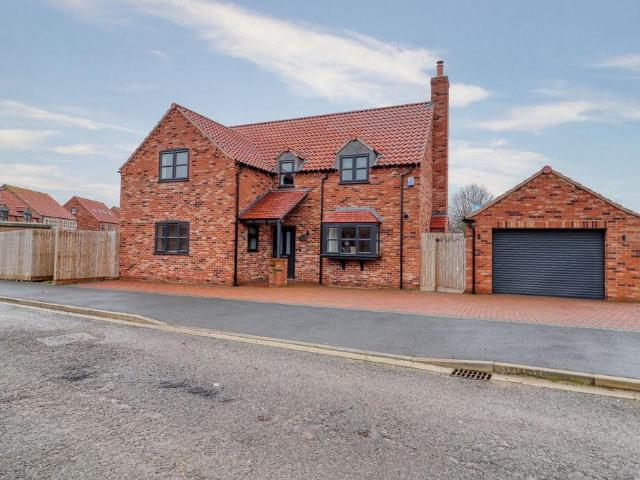 House for sale in Ealand, North Lincolnshire