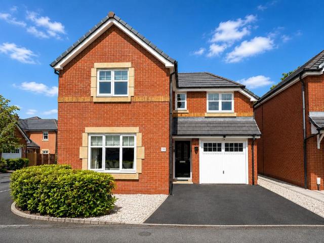 House for sale in Westhoughton, Lee Bank
