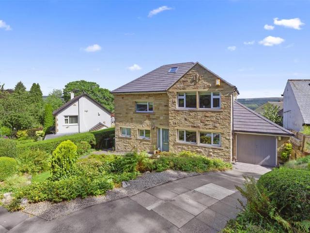 House for sale in Ben Rhydding, Bradford