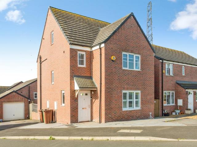 House for sale in Wrenthorpe, West Yorkshire