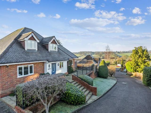House for sale in Chalfont St. Peter, Denham