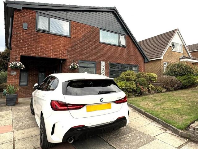 House for sale in Chadderton Fold, Pendock