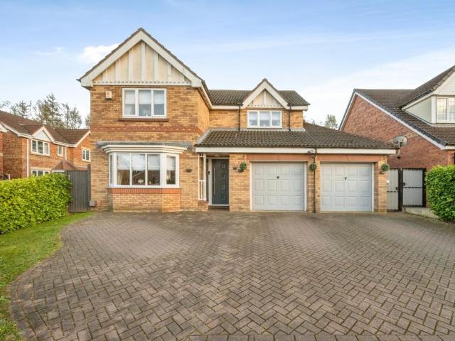 House for sale in Rossington, South Yorkshire