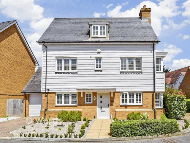 House for sale in Midway, Kent