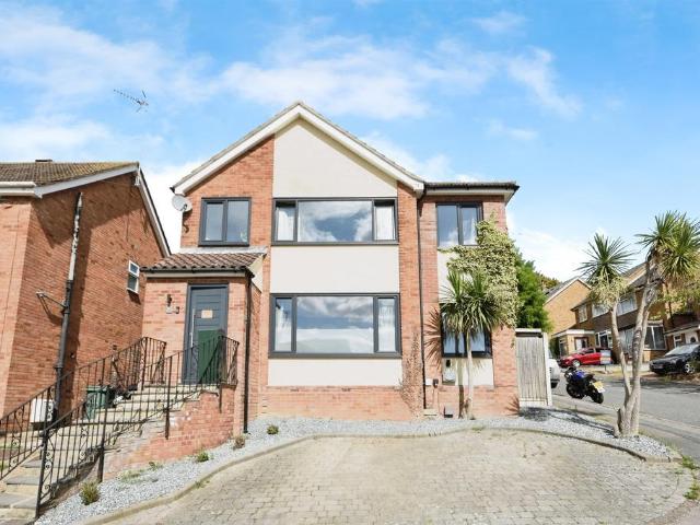 House for sale in Sunnymede, Billericay