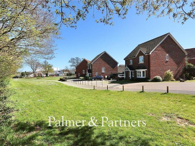 House for sale in Chelmondiston, Suffolk