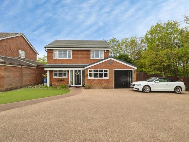 House for sale in Hurst Cross, Greenheys