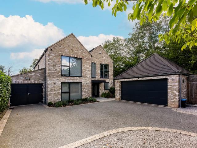 House for sale in Oakington, South Cambridgeshire