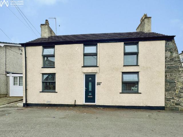 House for sale in Bodedern, Wales