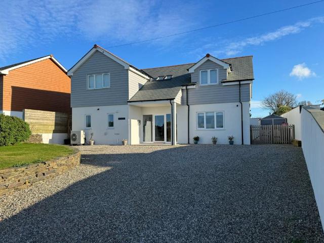 House for sale in Longstone, Hellandbridge