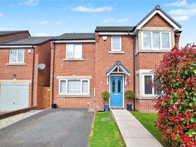 House for sale in Austhorpe, West Yorkshire