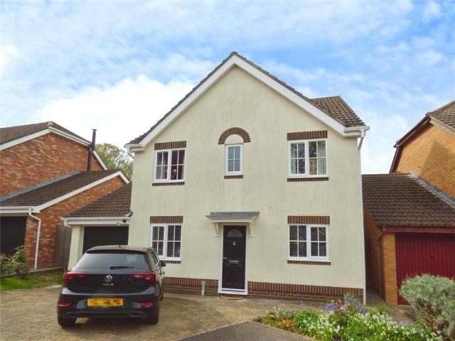 House for sale in Hedge End, Helford