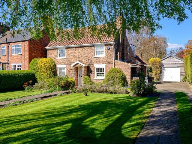 House for sale in Bishopthorpe, York