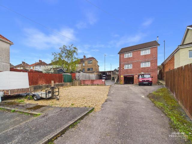 House for sale in Malpas Park, Malpas
