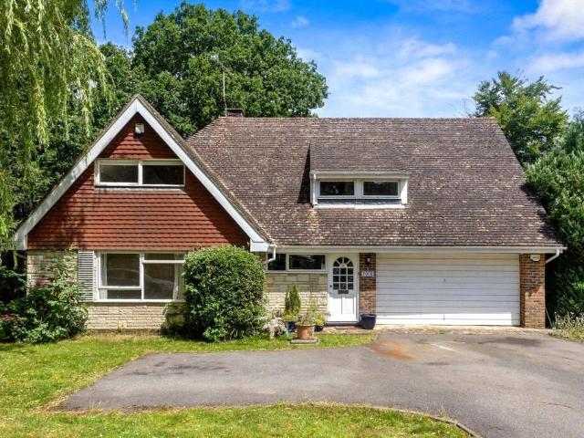House for sale in Washington, Horsham