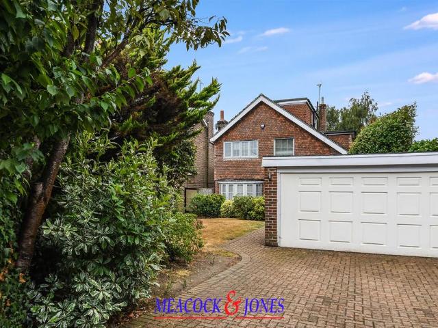 House for sale in Navestock Side, Essex