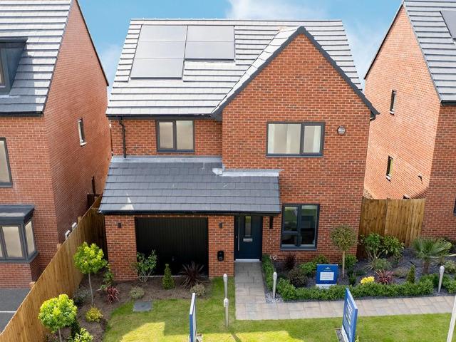 House for sale in Whinny Heights, Blackburn