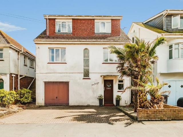 House for sale in Fishersgate, West Sussex