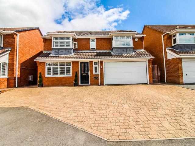 House for sale in Newbottle, Tyne And Wear