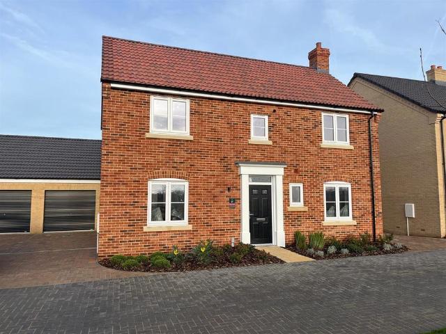 House for sale in Redenhall with Harleston, Burgh St Peter