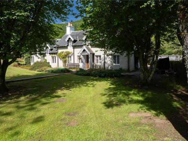 House for sale in Tomich, Scotland