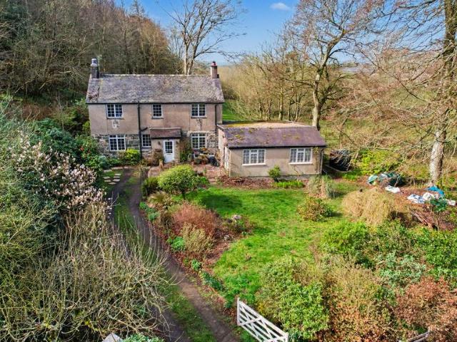House for sale in Morfa Nefyn, Wales