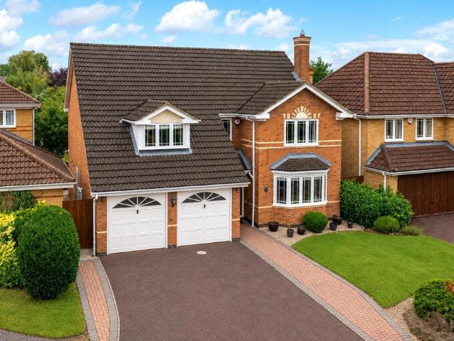 House for sale in Silverstone, West Northamptonshire