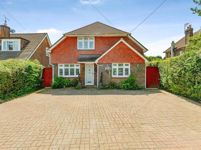 House for sale in Perryfields, West Sussex