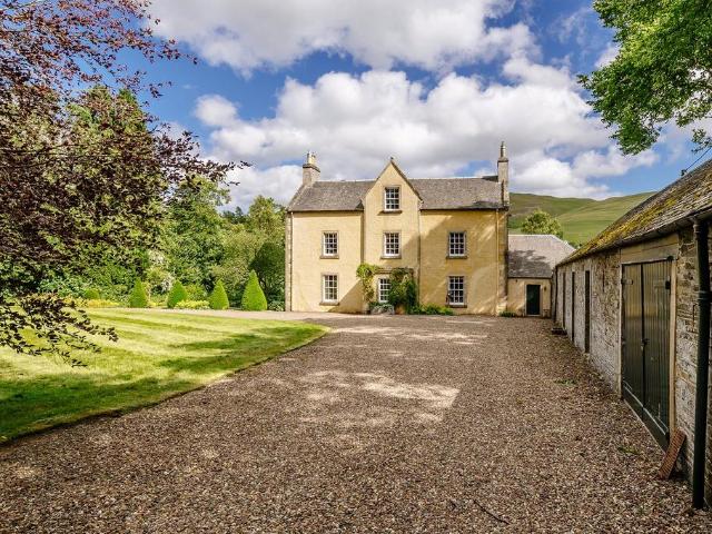 House for sale in Peebles, Scotland