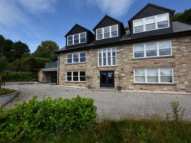 House for sale in Wilpshire, Paradise