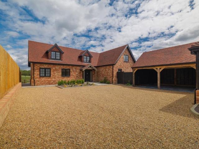 House for sale in Pachesham Park, Surrey