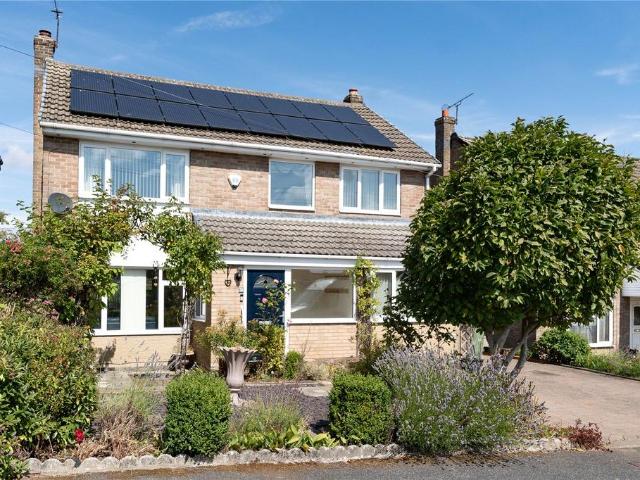 House for sale in Yeadon, Leeds
