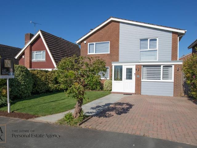 House for sale in Storrington and Sullington, Horsham
